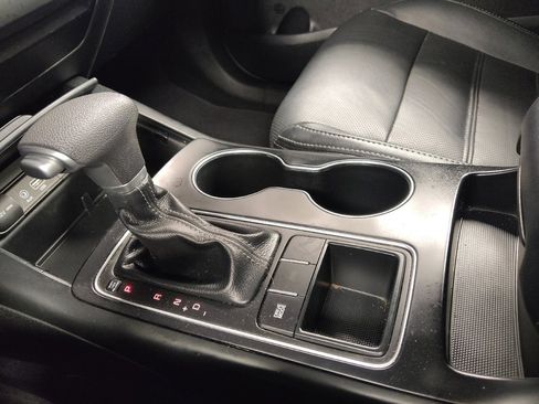 Used 2020 Kia Sorento LX image 26