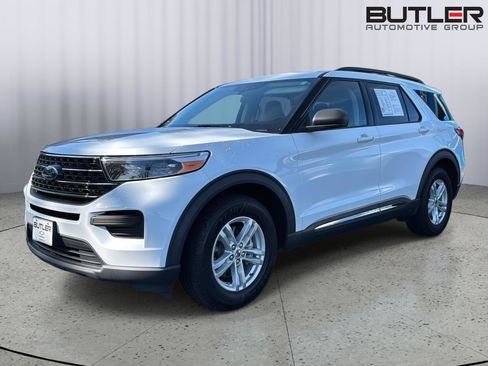 Used 2021 Ford Explorer XLT image 1