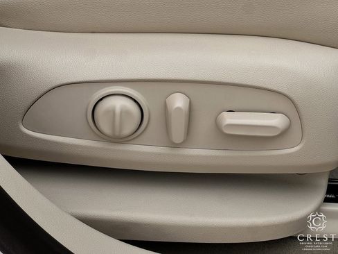 Used 2023 GMC Acadia Denali w/ Denali Ultimate Package image 27