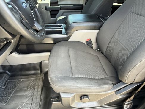 Used 2018 Ford F150 XL w/ Equipment Group 101A Mid AWD/4WD image 20