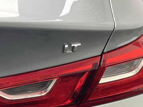 Used 2024 Chevrolet Malibu LT FWD image 29
