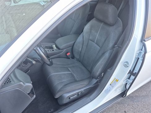 Used 2023 Honda Accord Sport image 17