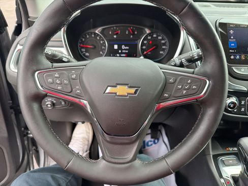 Used 2024 Chevrolet Equinox Premier image 13