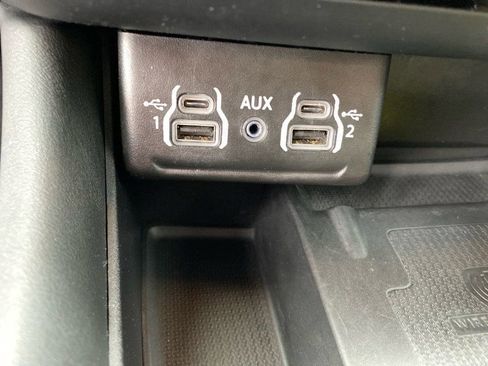 Used 2024 Dodge Durango GT image 13