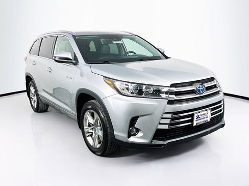 Used 2019 Toyota Highlander Limited image 1