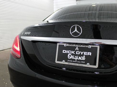 Used 2020 Mercedes-Benz C 300 Sedan image 31
