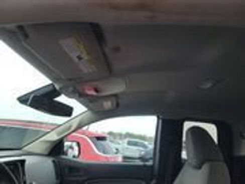 Used 2017 Chevrolet Colorado W/T image 20