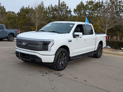 Certified 2024 Ford F150 Lightning Lariat image 8