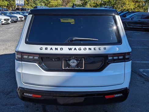 Used 2024 Jeep Grand Wagoneer Series III w/ Rear Seat Video Group 1 image 8