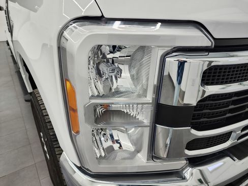 Used 2023 Ford F350 XLT image 22