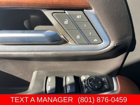 Used 2024 GMC Sierra 3500 Denali Ultimate AWD/4WD image 16
