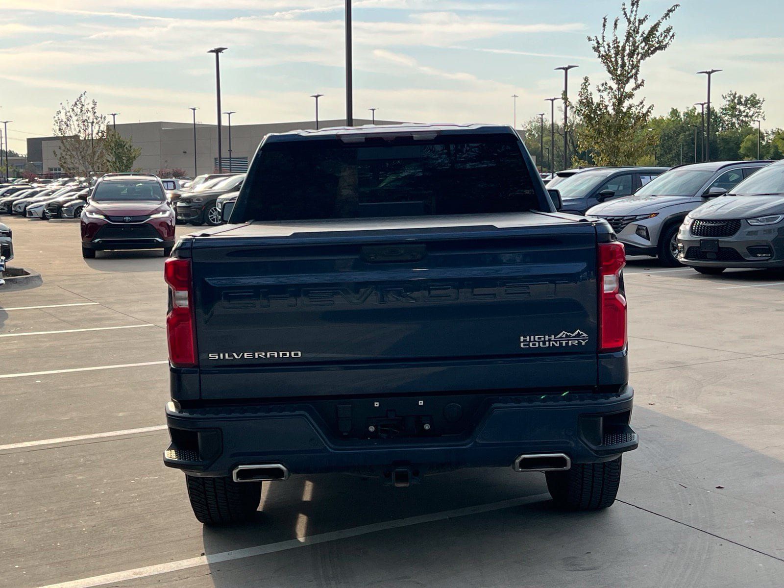 Used 2022 Chevrolet Silverado 1500 High Country w/ Z71 Off-Road Package AWD/4WD image 12
