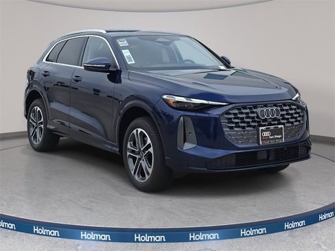 New 2025 Audi Q5 Premium image 1