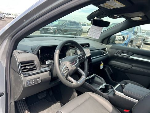 New 2026 GMC Terrain Elevation w/ Elevation Premium Package AWD/4WD image 18