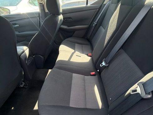 Used 2025 Nissan Sentra SV FWD image 10