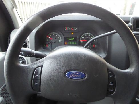 Used 2011 Ford E-350 and Econoline 350 XL w/ PWR Windows & Locks Group image 10
