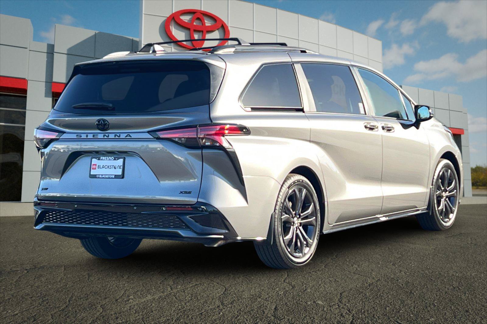 Certified 2026 Toyota Sienna XSE FWD image 3
