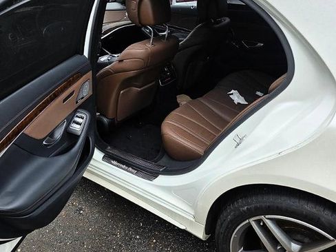 Used 2015 Mercedes-Benz S 550 Sedan image 4