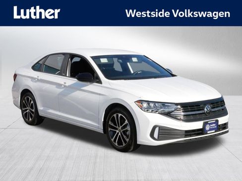 Certified 2024 Volkswagen Jetta Sport image 1