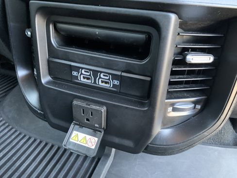 Used 2022 RAM 1500 Big Horn RWD image 36