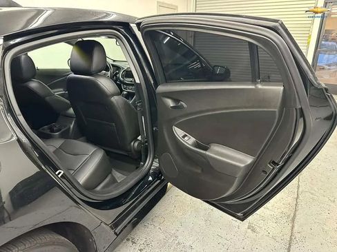 Used 2018 Chevrolet Volt Premier w/ Driver Confidence Package image 15