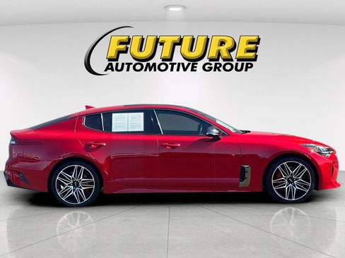Used 2022 Kia Stinger GT1 RWD image 3