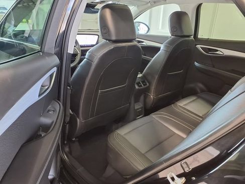 Used 2025 Buick Envision Avenir AWD/4WD image 20