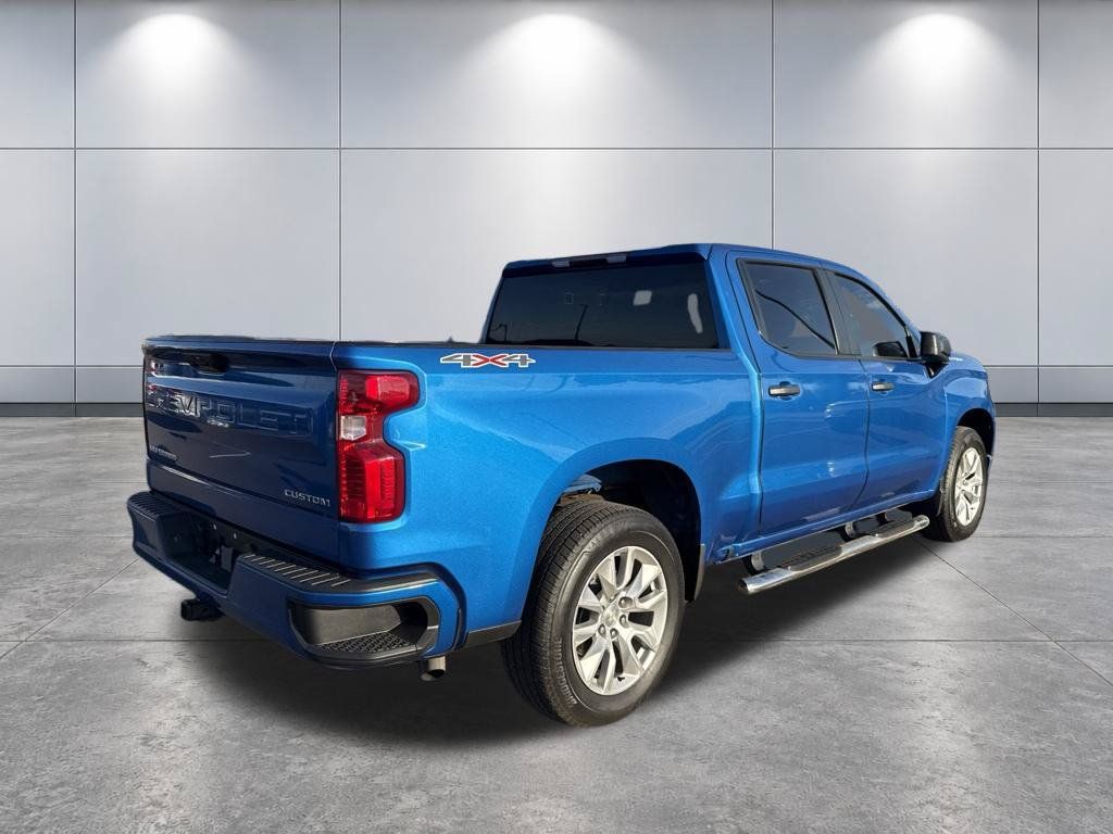 Used 2023 Chevrolet Silverado 1500 Custom AWD/4WD image 5