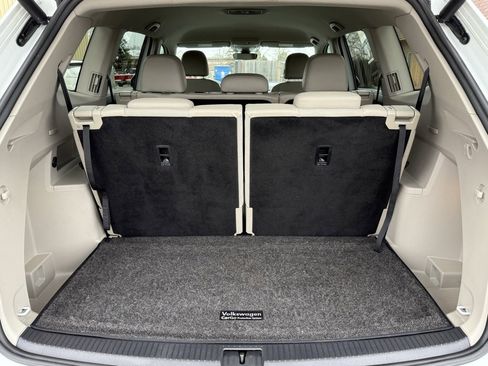 Used 2020 Volkswagen Atlas SE w/ Towing Package image 13