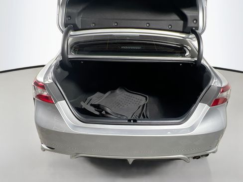 Used 2022 Toyota Camry SE FWD image 33