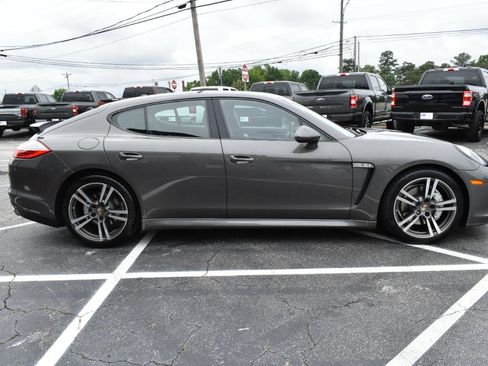 Used 2013 Porsche Panamera 4S image 5