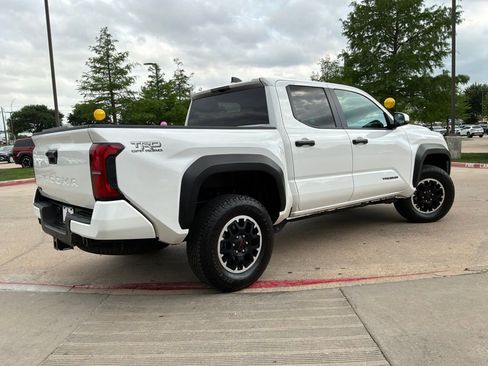 Used 2025 Toyota Tacoma TRD Off-Road image 6