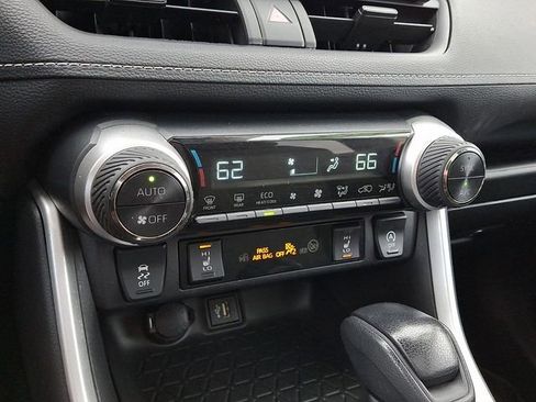 Certified 2023 Toyota RAV4 XLE w/ Convenience Package image 16