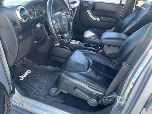 Used 2014 Jeep Wrangler Unlimited Sahara w/ Max Tow Package image 14