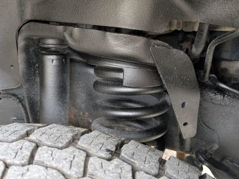 Used 2018 RAM 3500 Tradesman w/ Chrome Appearance Group image 21