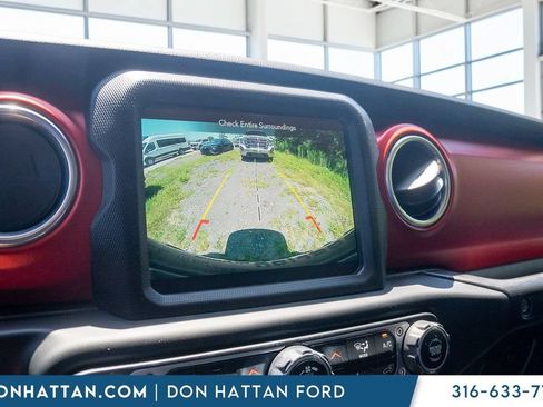 Used 2018 Jeep Wrangler Unlimited Rubicon AWD/4WD image 8