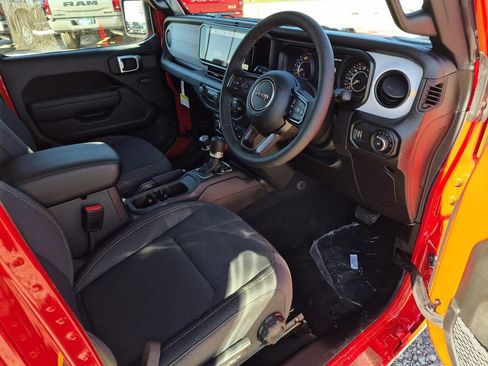 New 2026 Jeep Wrangler Unlimited Sport w/ Convenience Group image 8