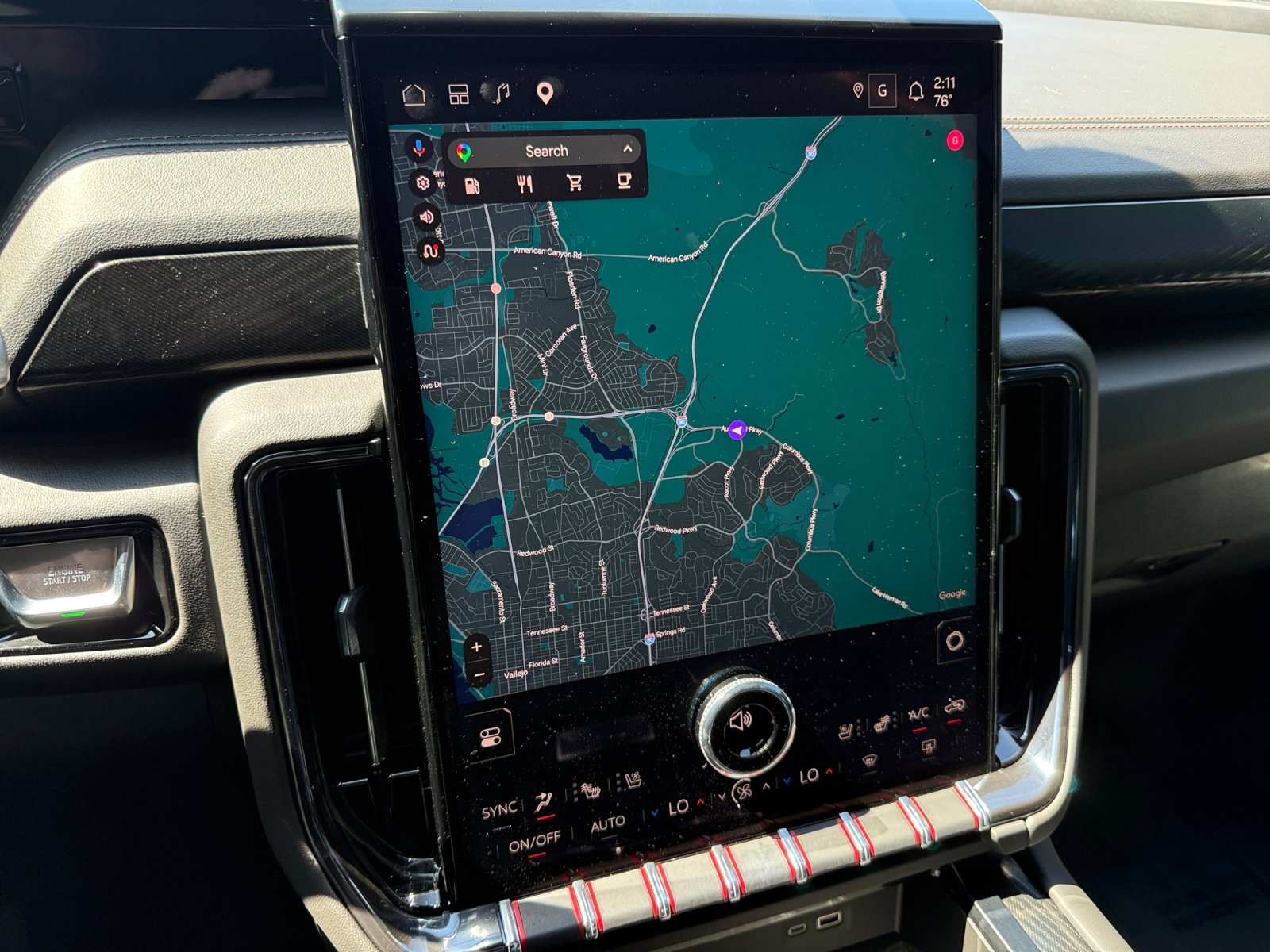 Used 2025 GMC Yukon AT4 AWD/4WD image 12