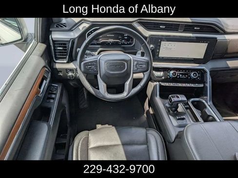 Used 2023 GMC Sierra 1500 Denali w/ Denali Reserve Package AWD/4WD image 18