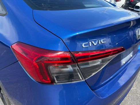 Used 2022 Honda Civic Sport image 16