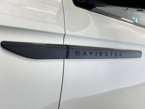 New 2026 Lincoln Navigator Black Label AWD/4WD image 48