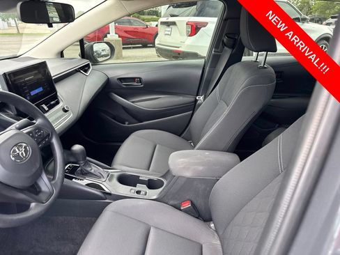 Used 2025 Toyota Corolla LE FWD image 7