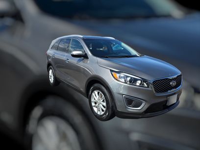Used 2017 Kia Sorento AWD w/ LX Convenience Package