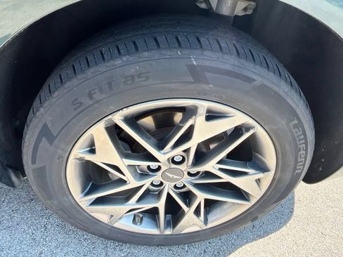Used 2022 Genesis GV70 2.5T w/ Select Package AWD/4WD image 7