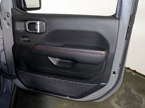 Used 2021 Jeep Wrangler Unlimited Rubicon image 33