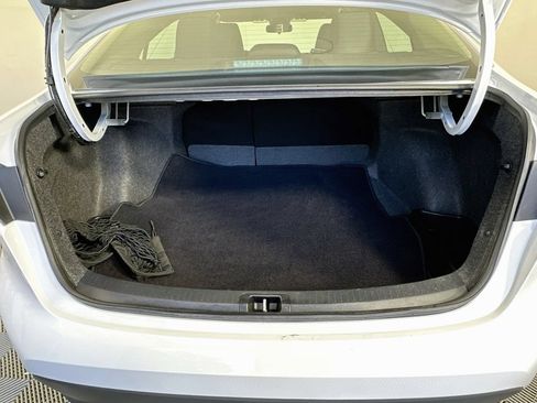 Used 2025 Toyota Corolla LE FWD image 25