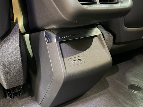 New 2026 Cadillac Lyriq Sport AWD/4WD image 42