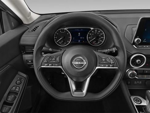 Used 2024 Nissan Sentra SV FWD image 8
