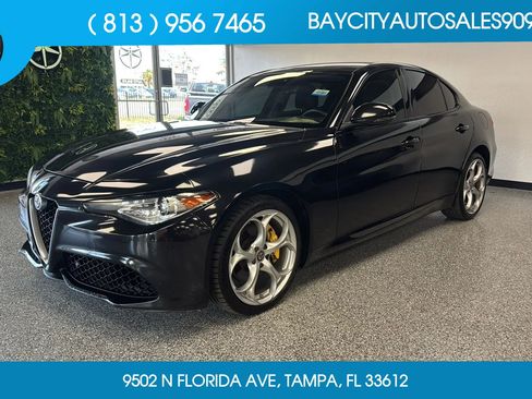 Used 2018 Alfa Romeo Giulia Ti Sport w/ Quick Order Package 22S Sport AWD/4WD image 1
