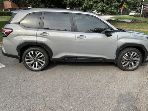 Used 2025 Subaru Forester Touring w/ Popular Package - Touring AWD/4WD image 44